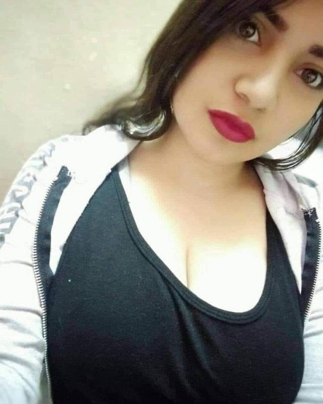 east indian sexy college studying call girl